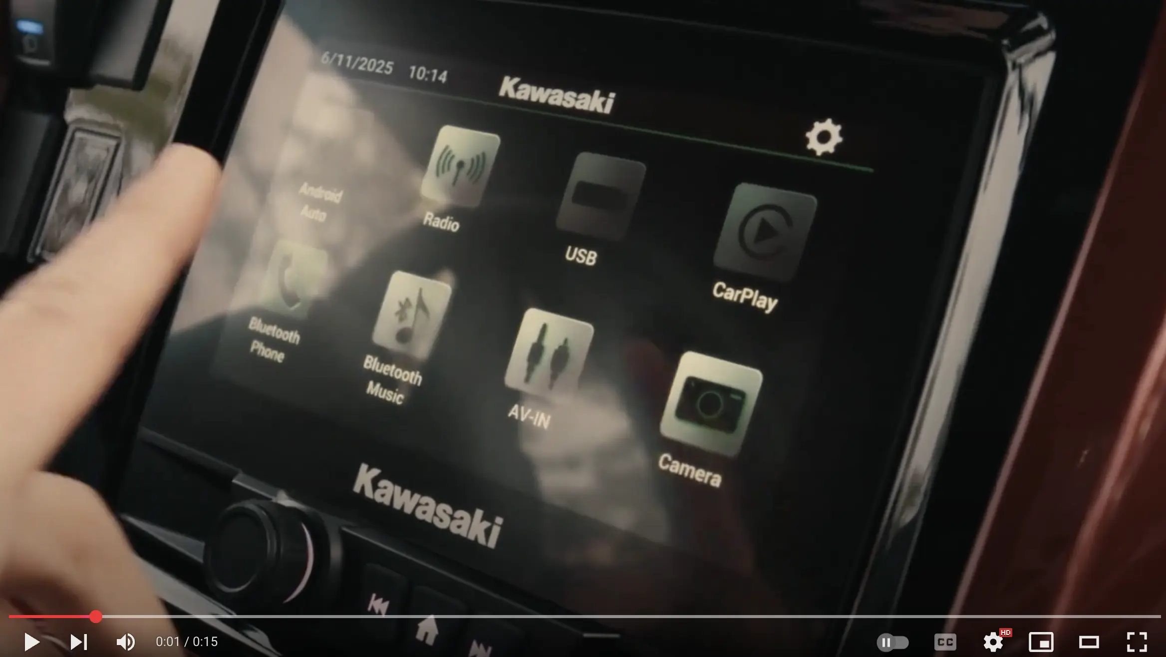 kawasaki-nav-car-play.webp